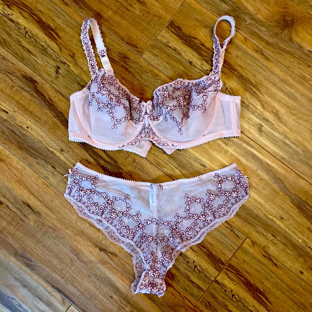 Etam Pink Lace Lingerie Set 36D/12